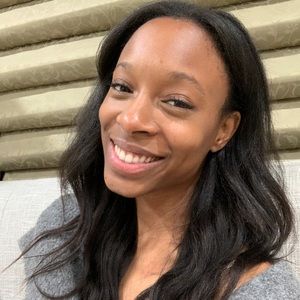 Meet your Posher, Alexis